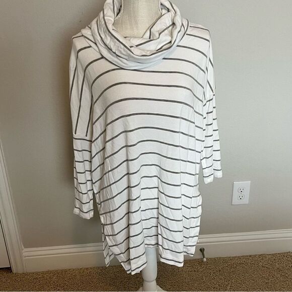 Lou & Grey Cowl Neck Tunic Size Medium - Picture 1 of 5